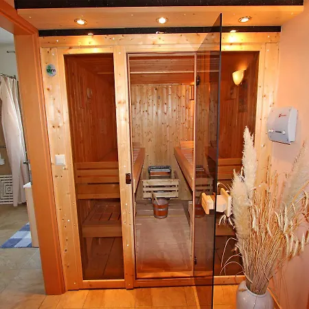 Ferienwohnung Mit Whirlpool Unterg