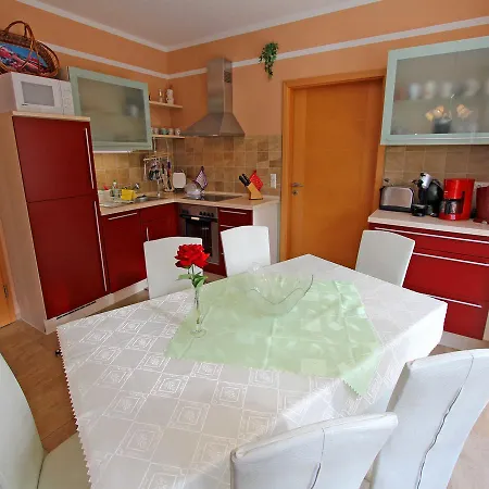 Ferienwohnung Mit Whirlpool Unterg