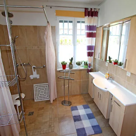 Apartment Ferienwohnung Mit Whirlpool Unterg *